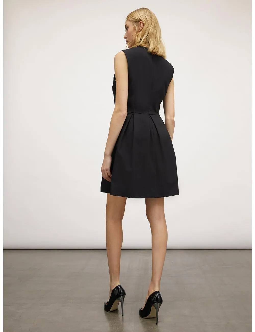 Motivi Kurzes Kleid mit Faltenrock Kellerfalten
