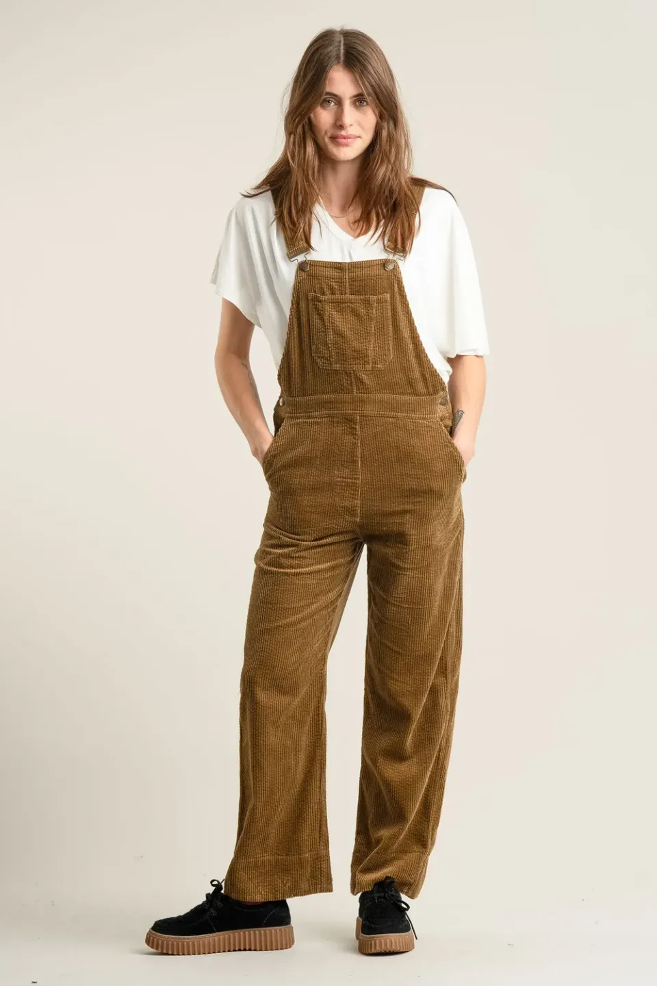 KOMODO Leni Latzhose Olive Bio-Cord Damen