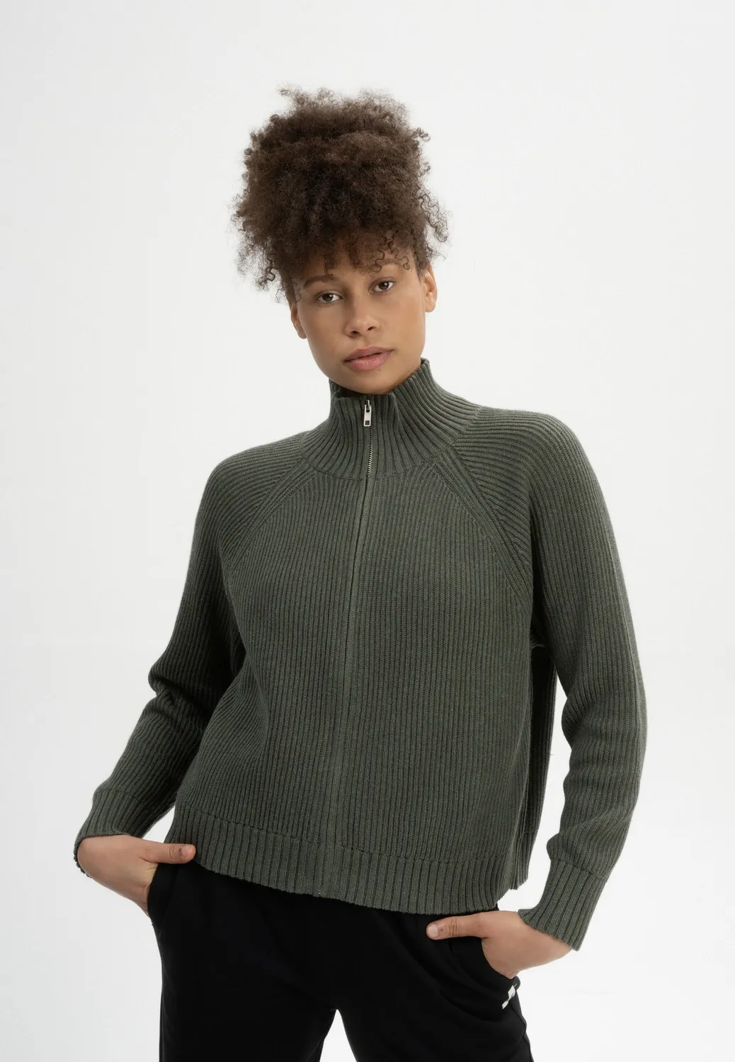 MELA KAMUKA Rippstrick-Jacke schwarz Baumwolle