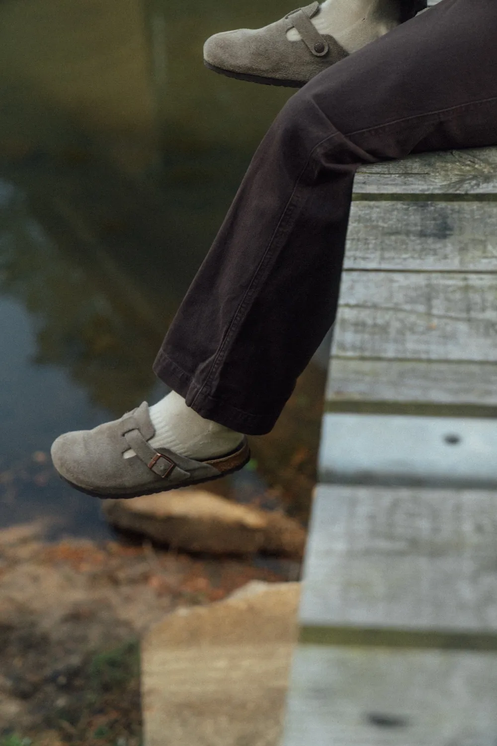 LAKOR Relaxed Twill Pants Coffee Bean Bio-Baumwolle