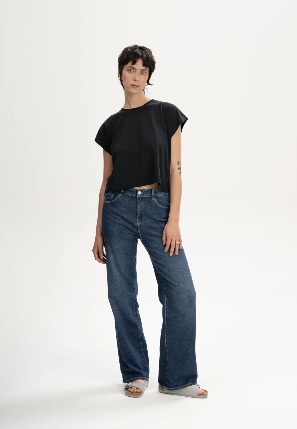 MELA BHAMINI Cropped T-Shirt weiß Bio-Baumwolle