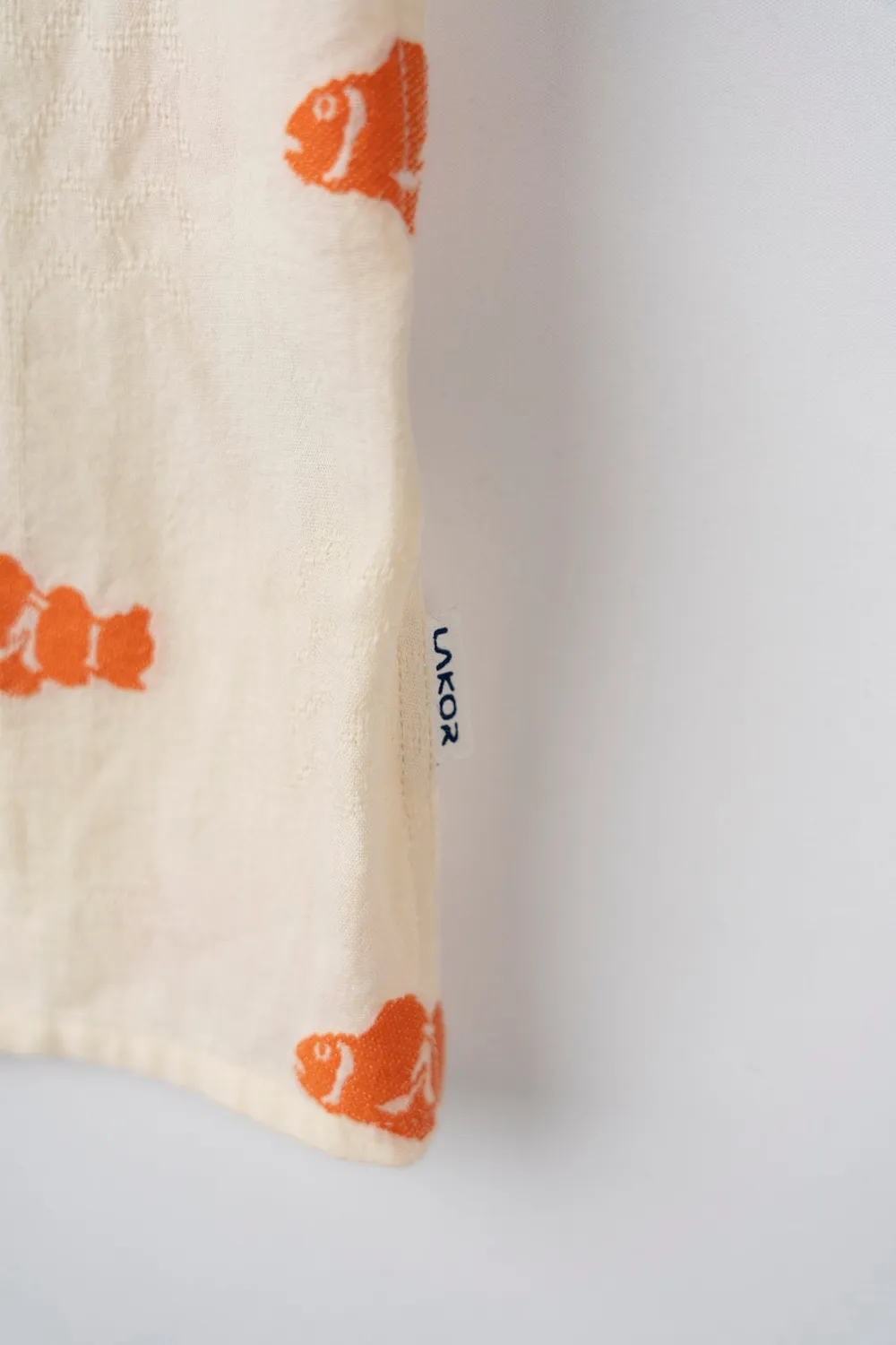 LAKOR Clownfish Kurzarmhemd Off White Bio-Baumwolle