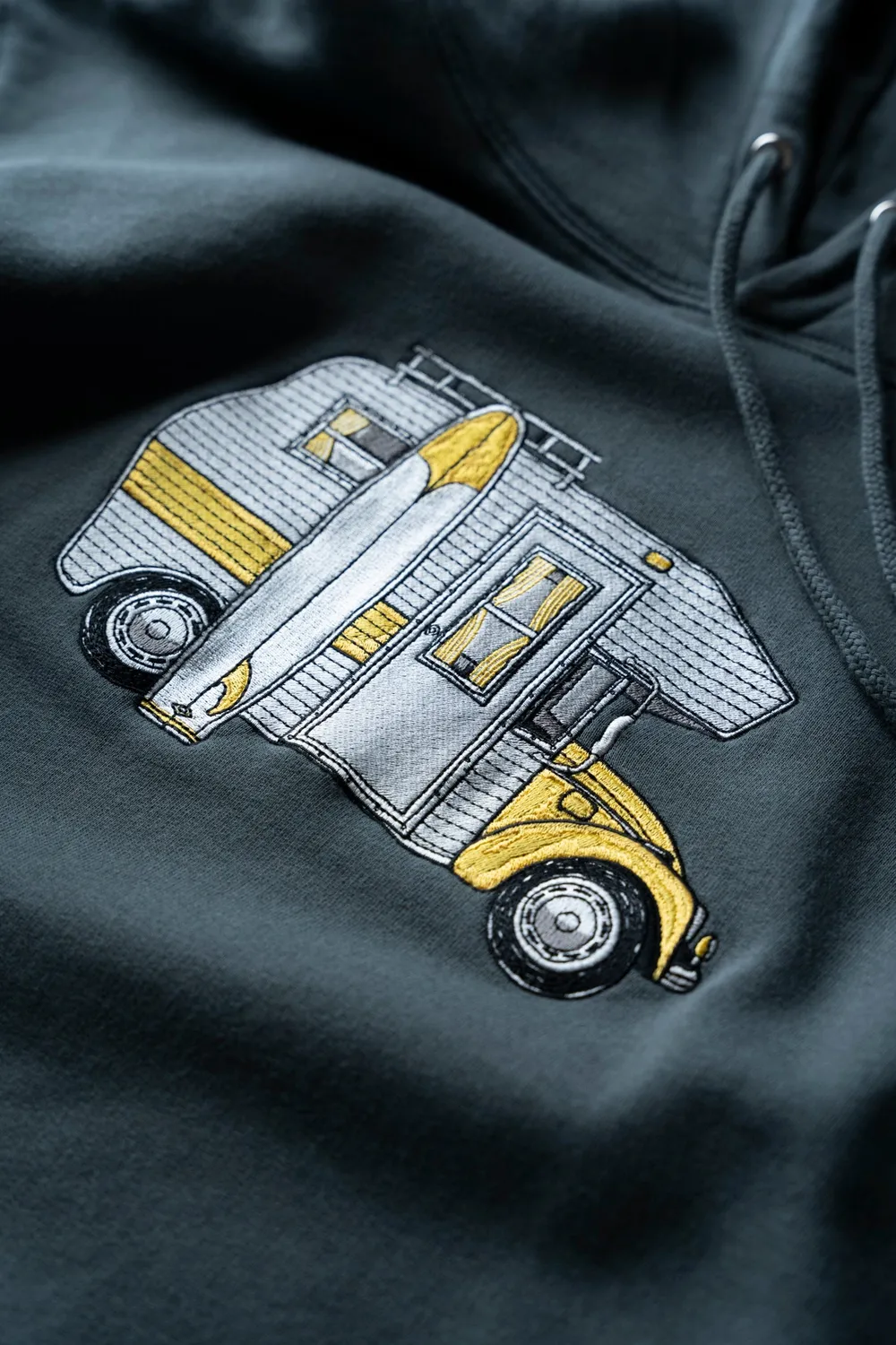 LAKOR Camper Car Hoodie Urban Chic Bio-Baumwolle