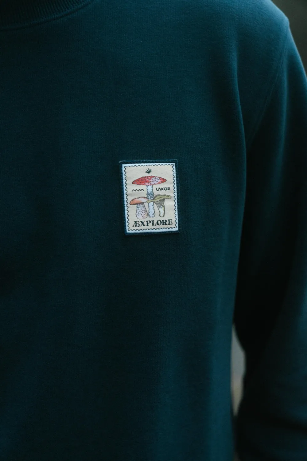 LAKOR Mushroom Trio Crewneck Sweatshirt Insignia Blue Bio-Baumwolle