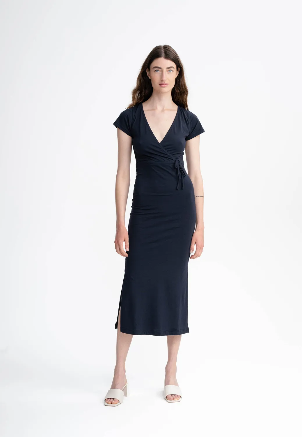 MELA SHREOSHI V-Neck Kleid lang navy Bio-Baumwolle