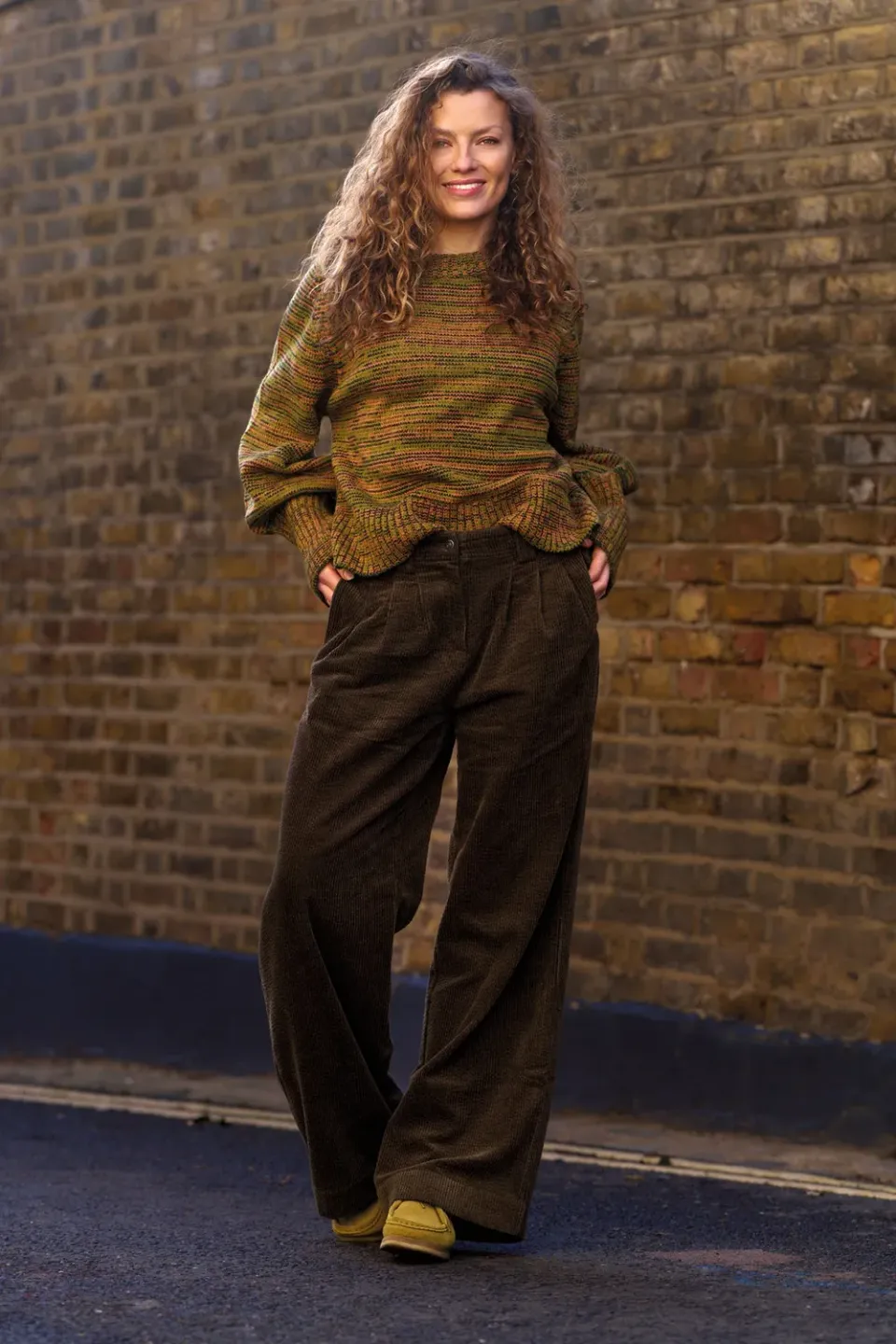 Komodo Lola Cordhose Khaki Bio-Baumwolle 40