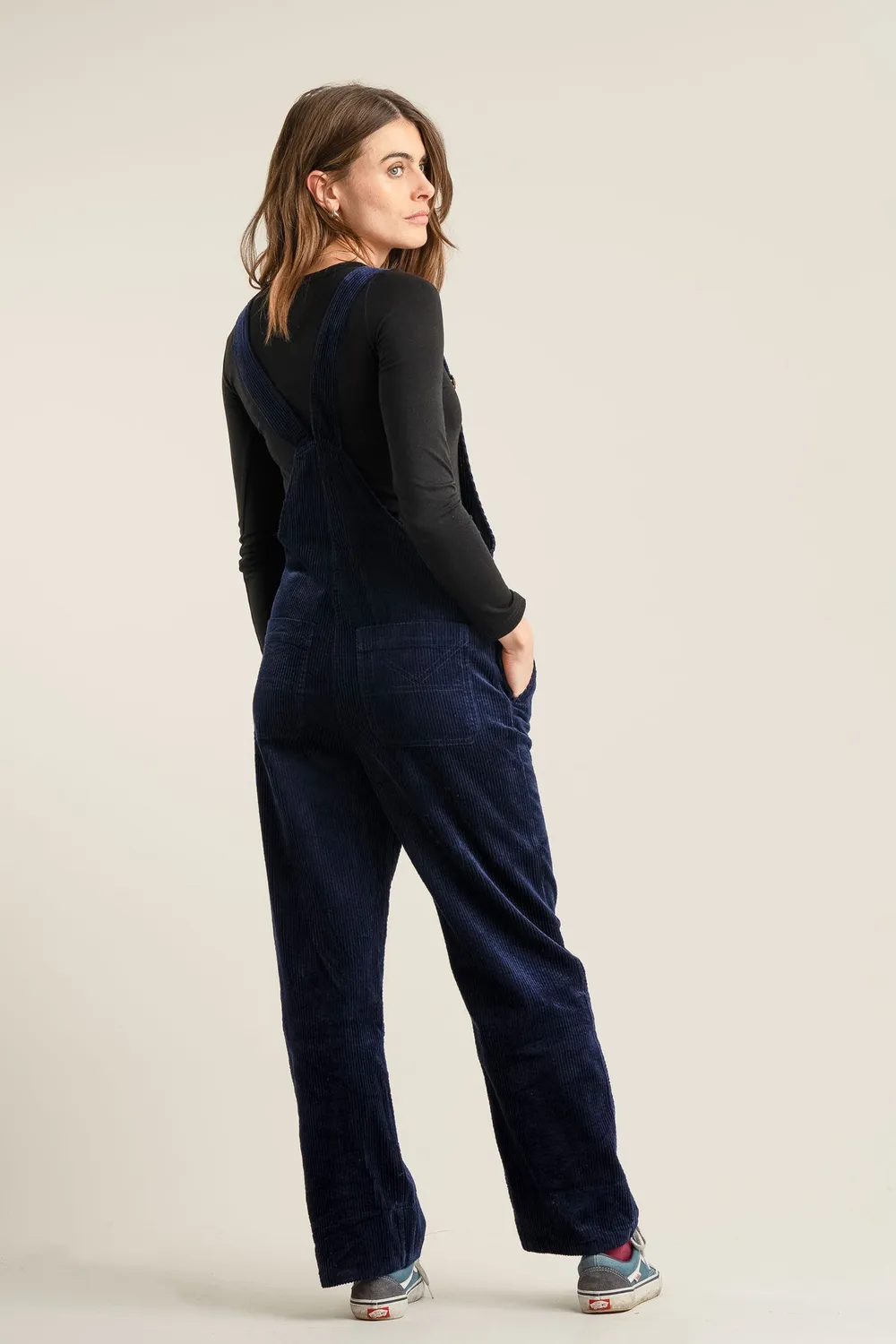 KOMODO LENI Latzhose Navy Bio-Baumwolle Cord