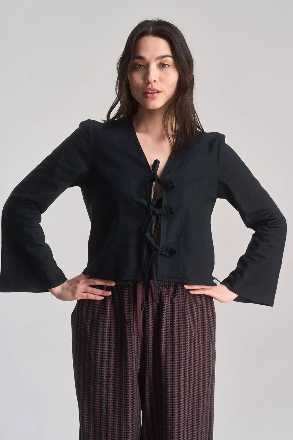 KOMODO SAVANNAH Top Schwarz aus Leinen-Biobaumwolle