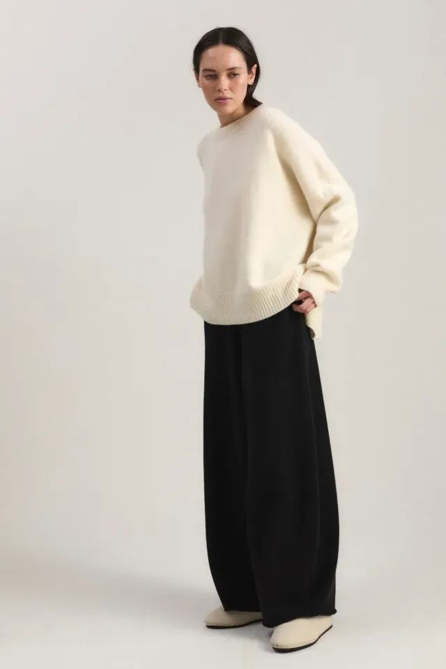 Oyuna Aila Sweater Pullover Ivory Oversize