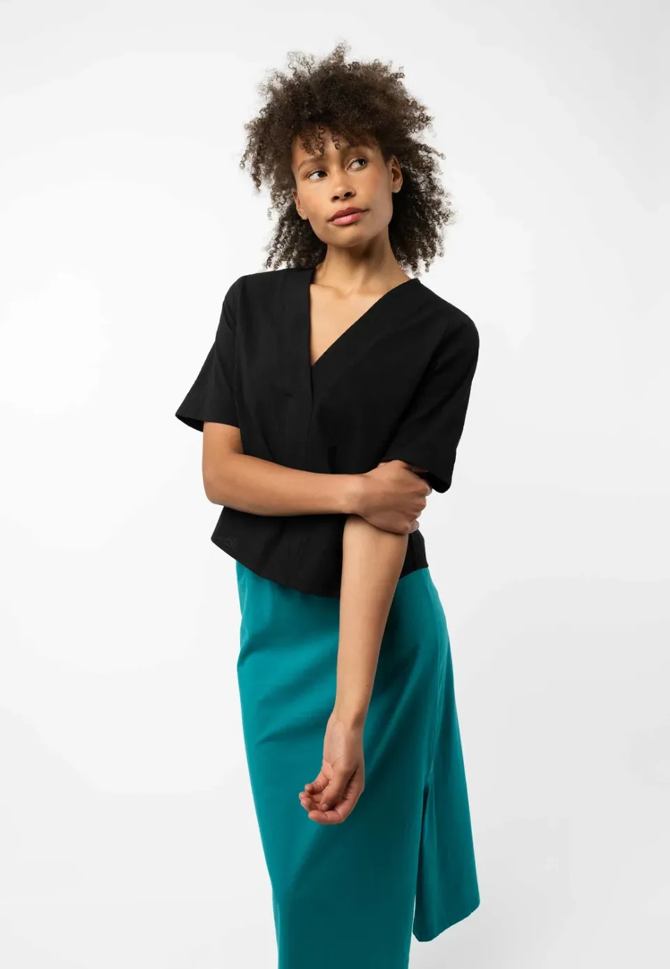 MELA NALA Bluse schwarz aus Bio-Baumwolle