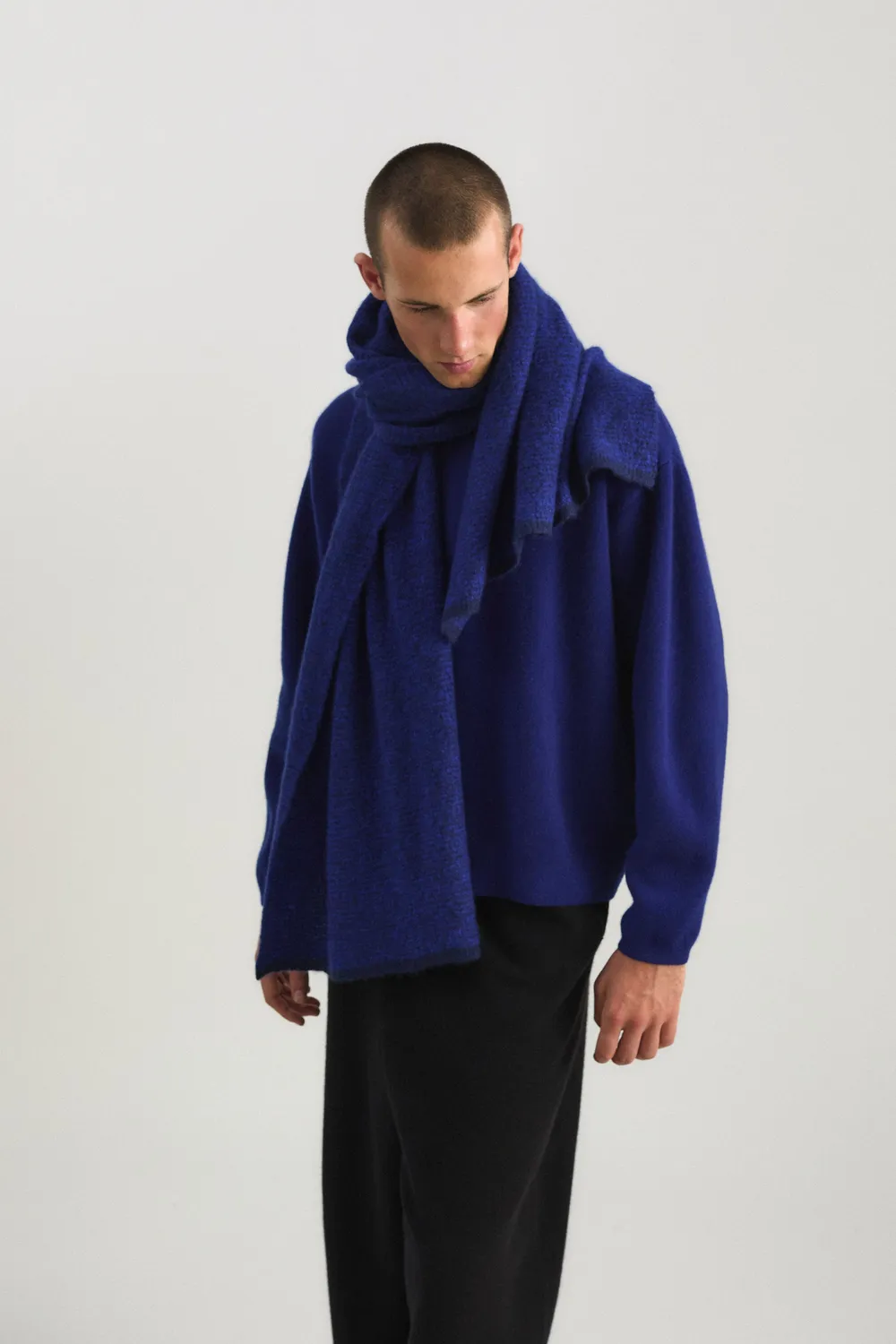 Oyuna Duara Schal Marine Cobalt flauschig