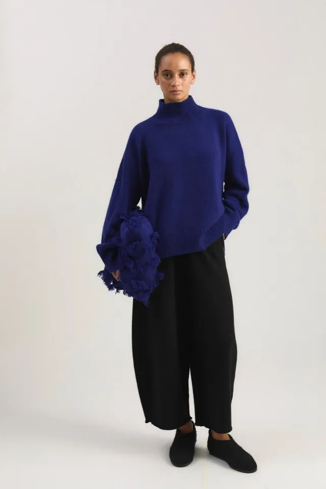 Oyuna Kaila Pullover Ink Grobstrick Stehkragen