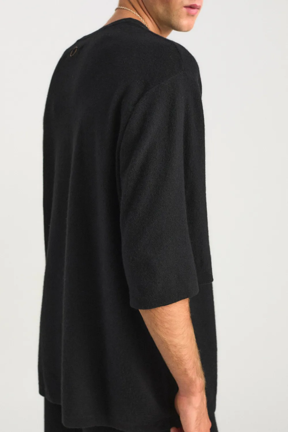 Oyuna Tarn T-Shirt Schwarz aus Kaschmir