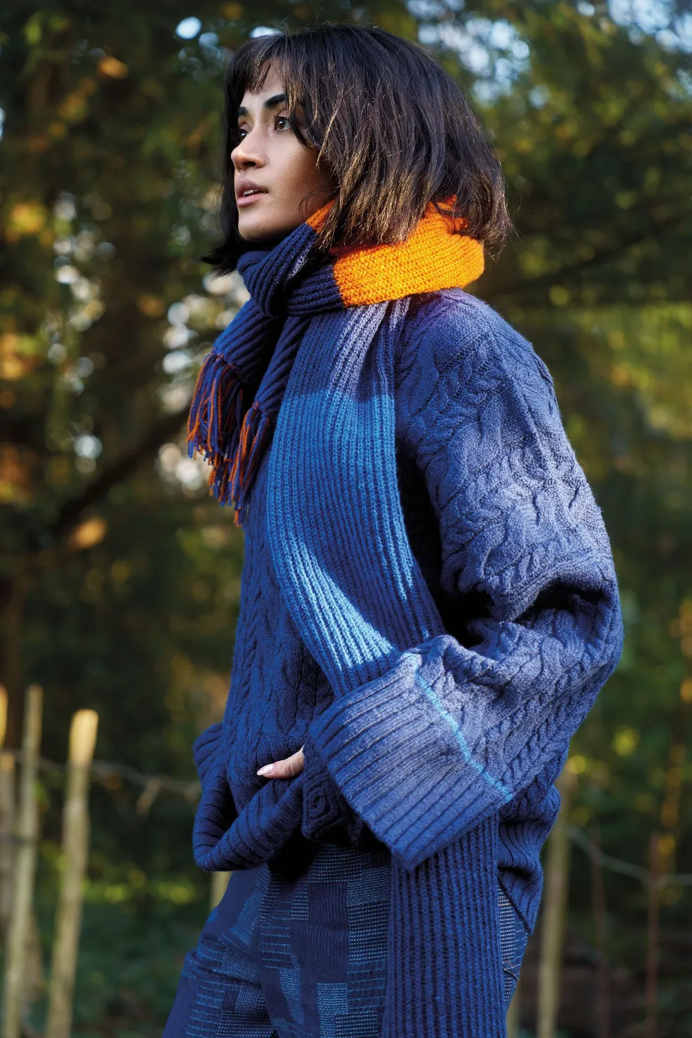 KOMODO VITA Pullover Navy Cobalt Lammwolle handgestrickt