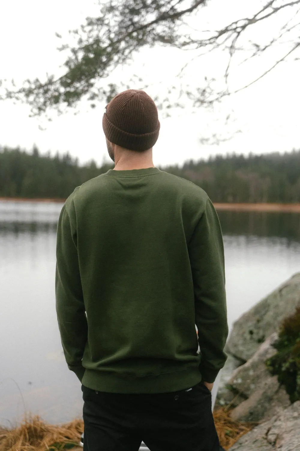 LAKOR Lazy Lumber Crewneck Sweatshirt Rifle Green Bio-Baumwolle