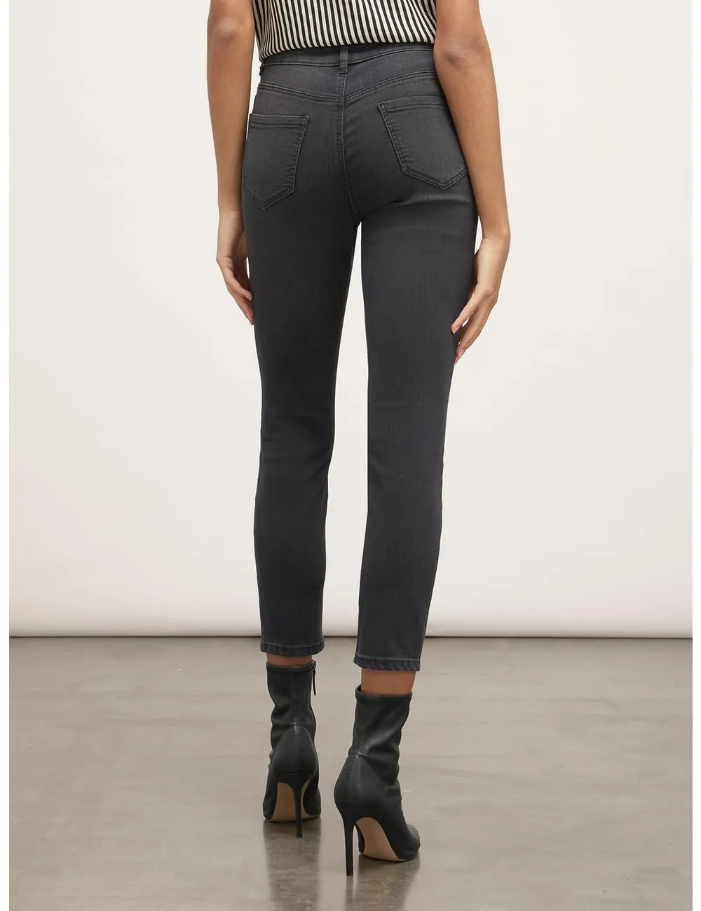 motivi Skinny-Jeans Knopf black washed Denim