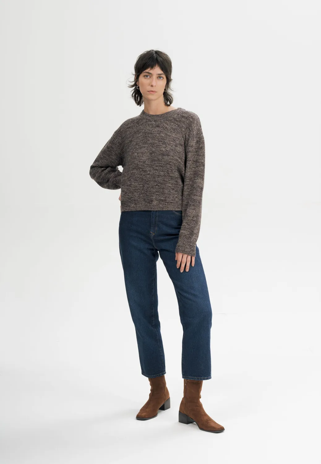 MELA SURIYA Strickpullover schwarz aus Bio-Baumwolle