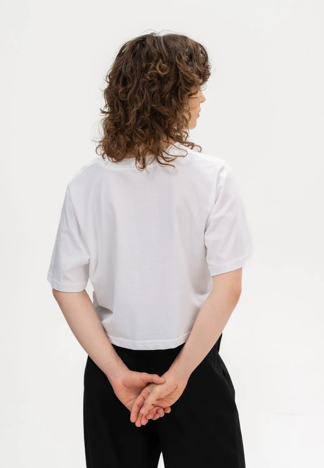 MELA DESNA Cropped T-Shirt weiß Bio-Baumwolle