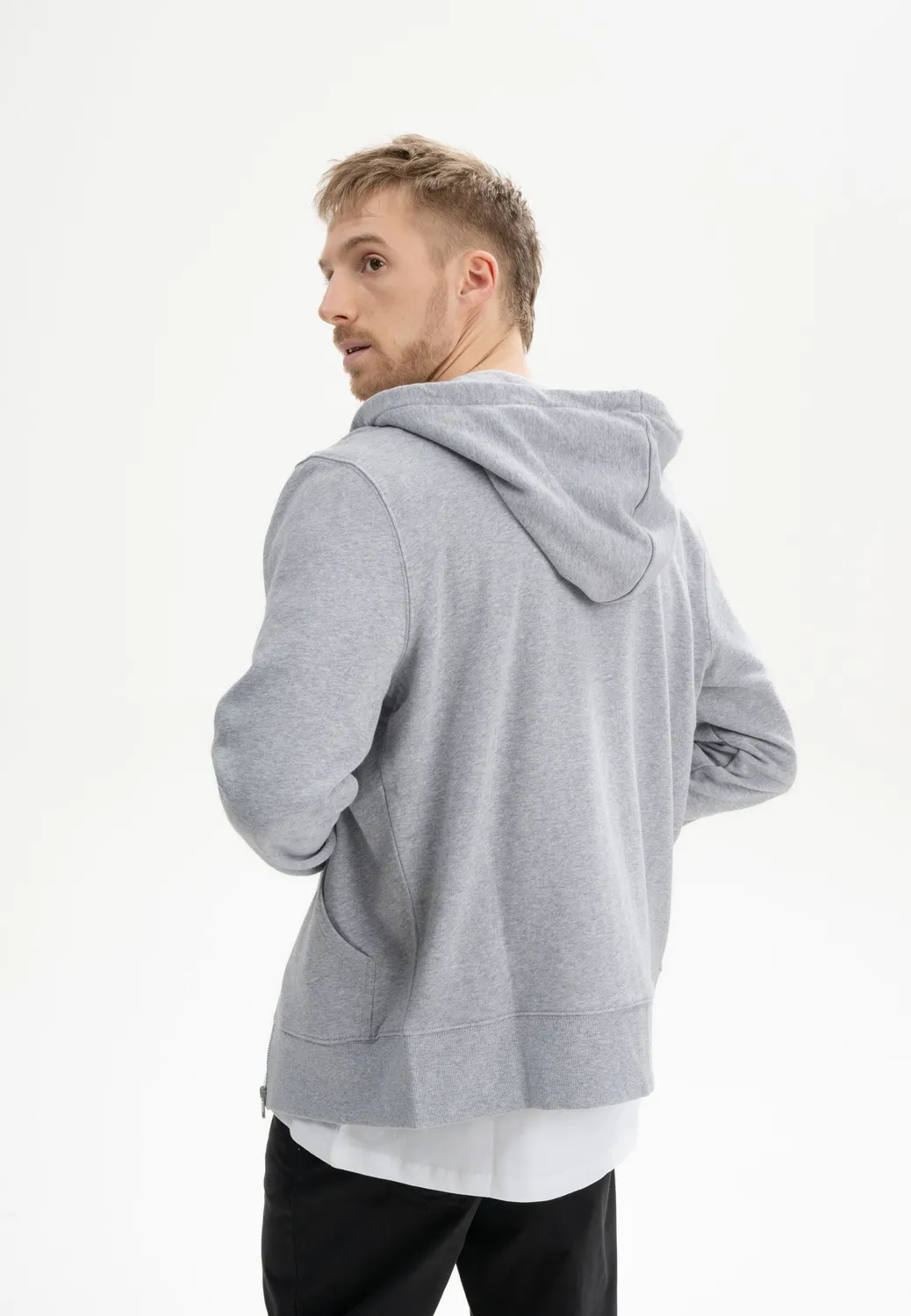 MELA DEVADAS Hoodiejacke Reißverschluss Bio schwarz