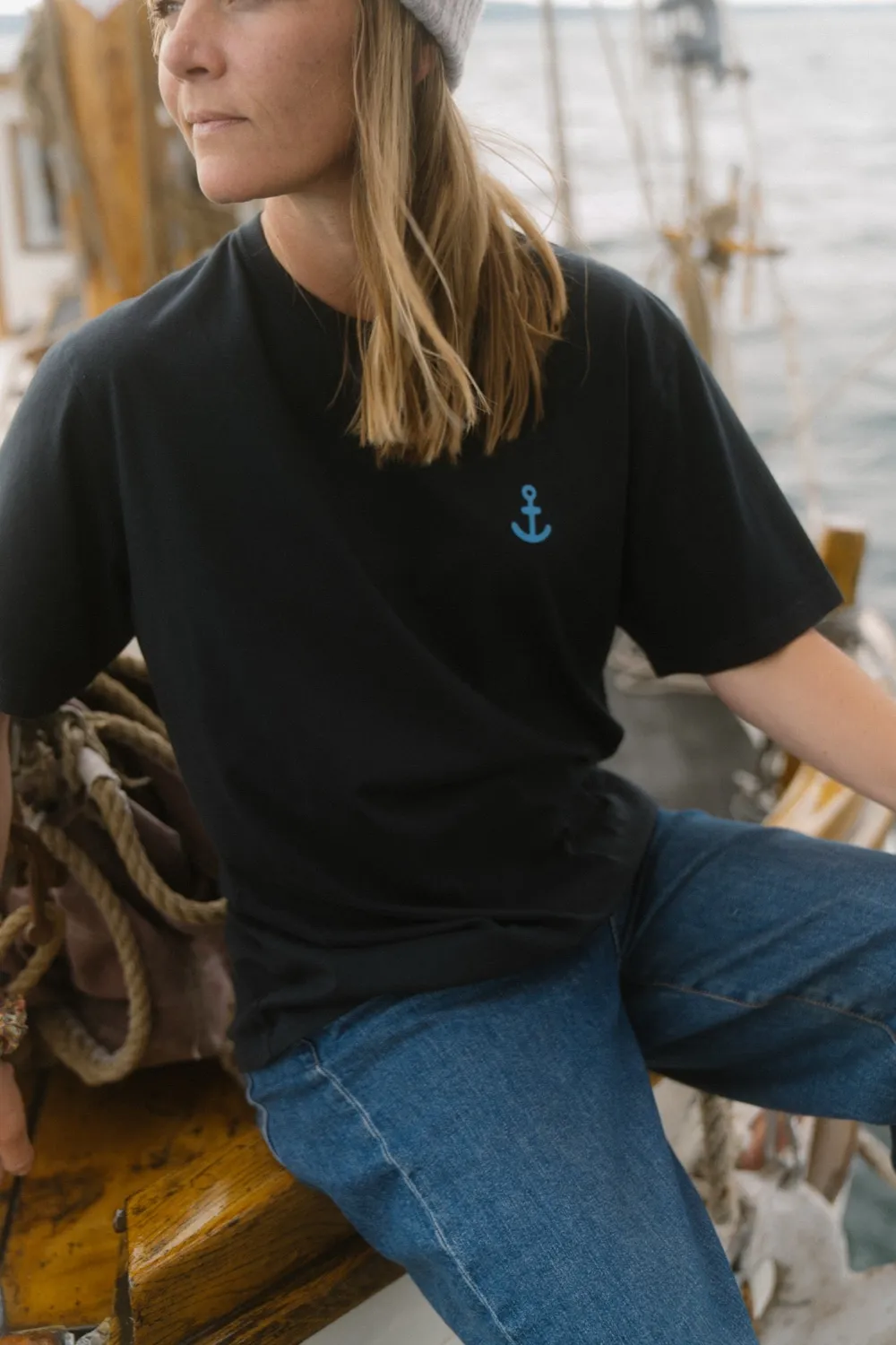 LAKOR Back Flipping T-Shirt Moonless Night Bio