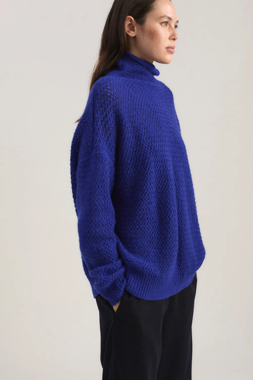 Oyuna Runa Pullover Cobalt Rollkragen