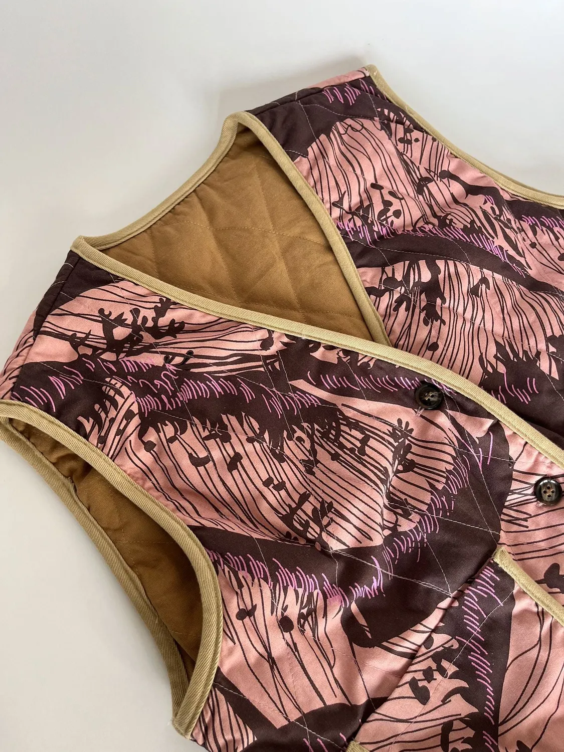 KOMODO WAVE Wende-Weste Camel/Pink Bio-Baumwolle