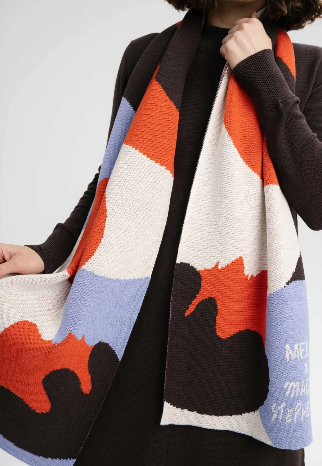 MELA Artist Edition Maggie Schal multicolor sun Bio-Baumwolle