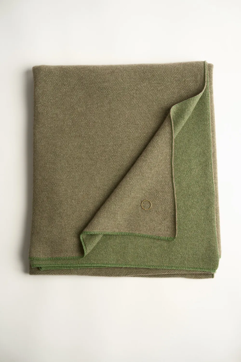 Oyuna Mandu Decke Strick Verde Taupe zweifarbig