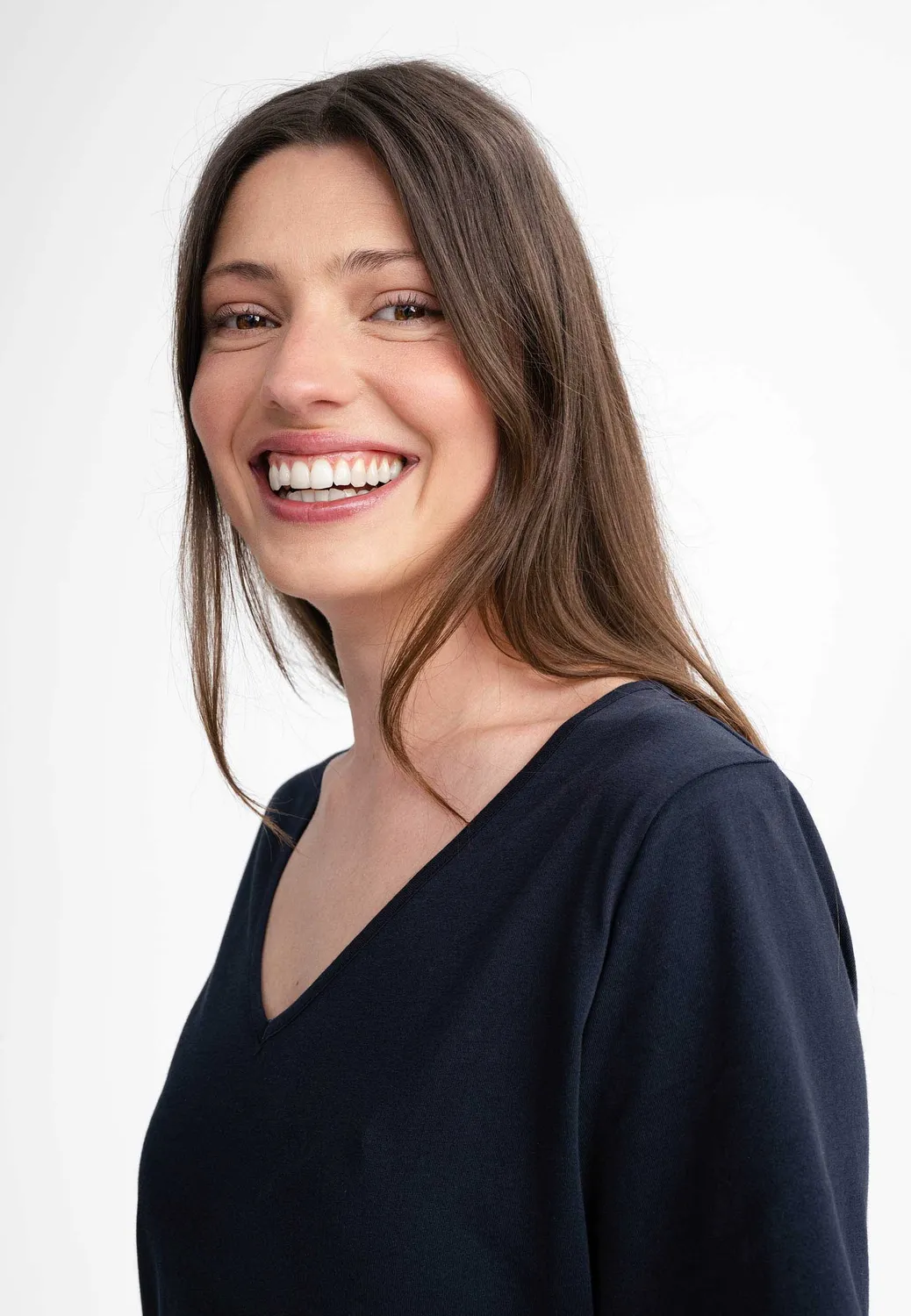 MELA JANITRA V-Neck Kleid schwarz Fairtrade Bio-Baumwolle