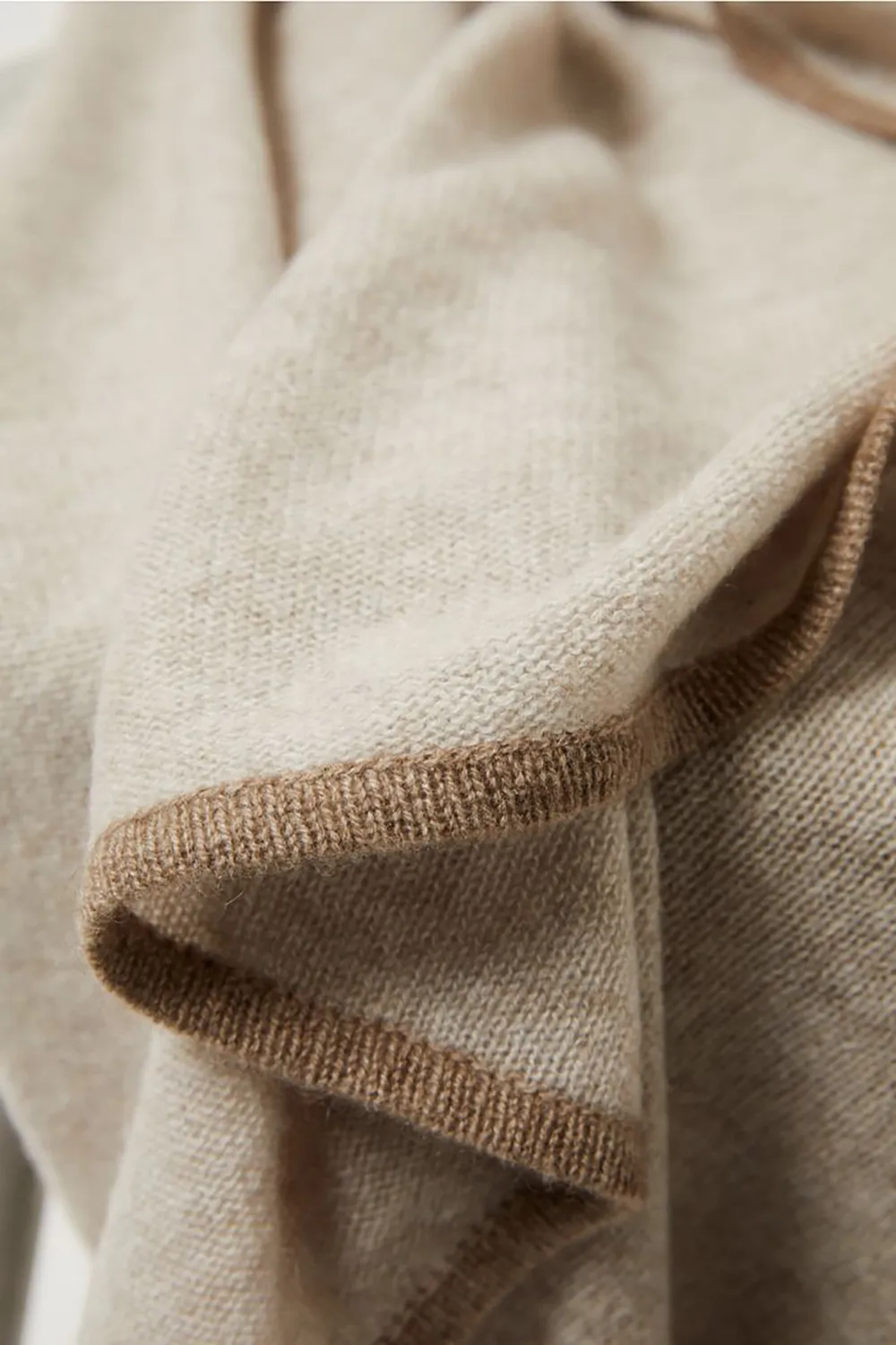Oyuna Daya Reisedecke Feather-Taupe Kaschmir