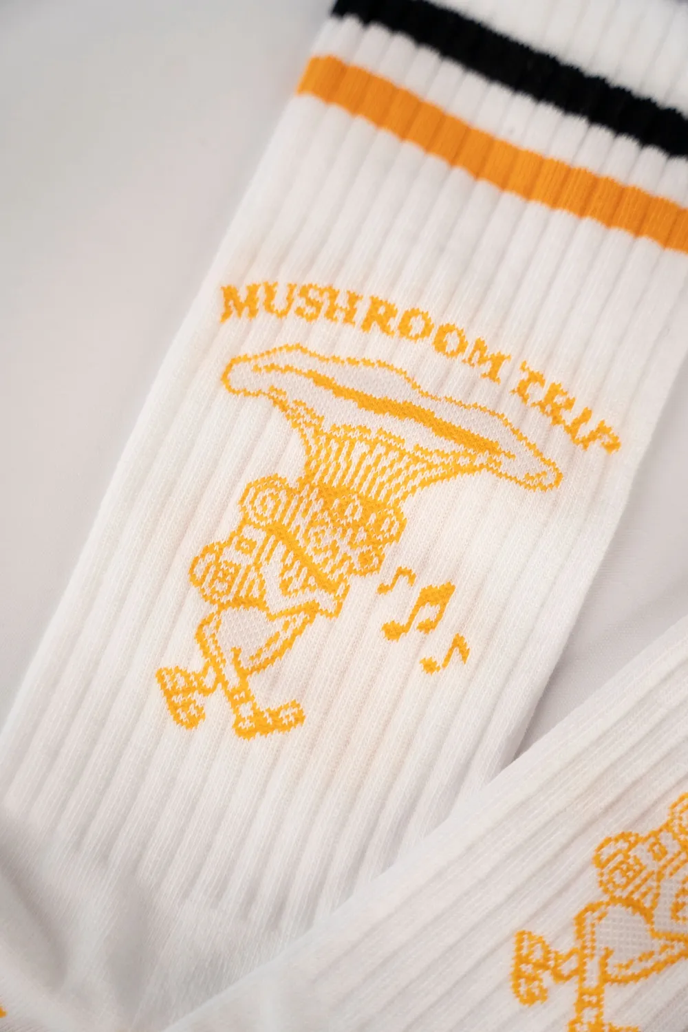 LAKOR Mushroom Trip Tennissocken Weiß Pilzmotiv