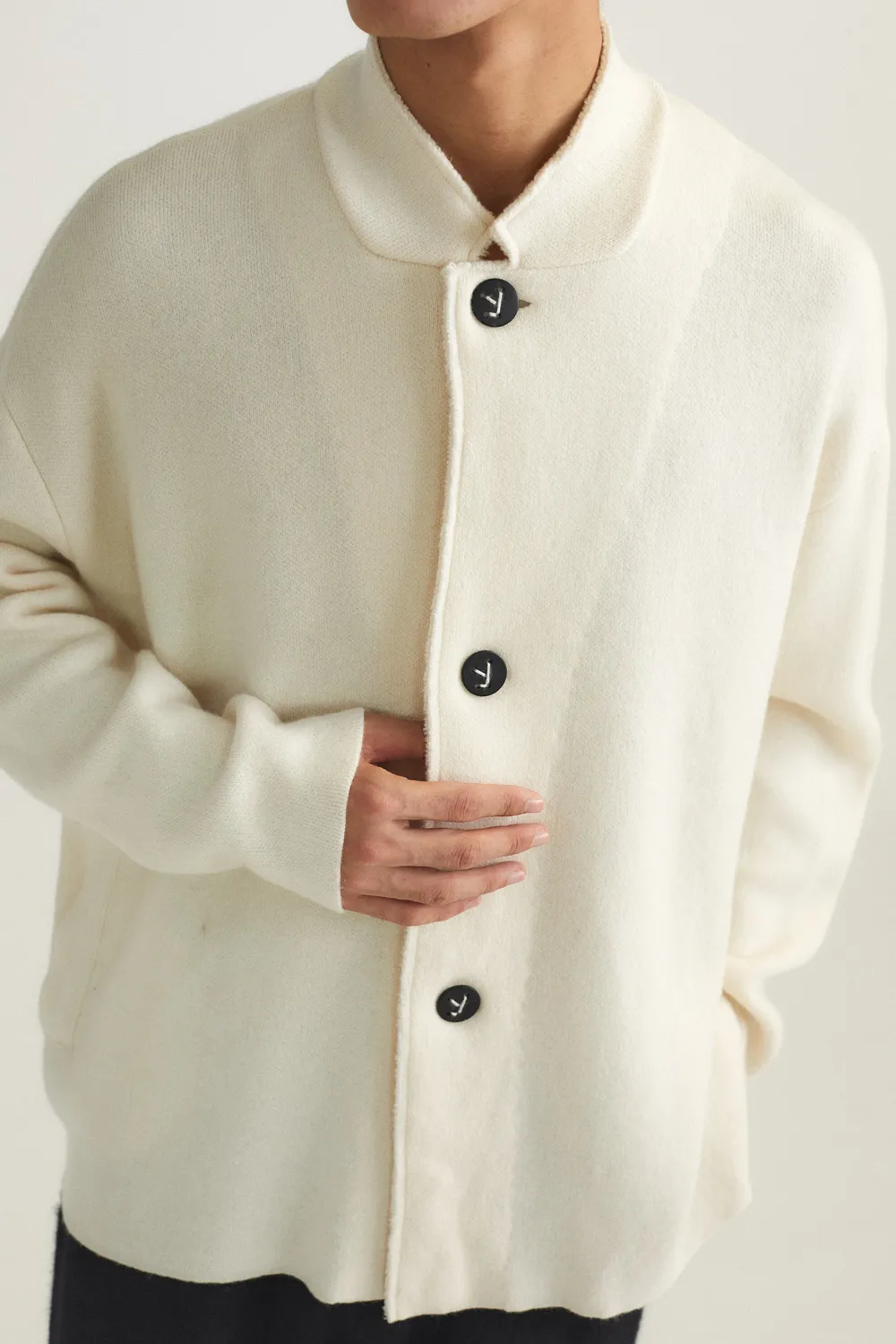 Oyuna Wind Jacke Ivory Herren relaxed