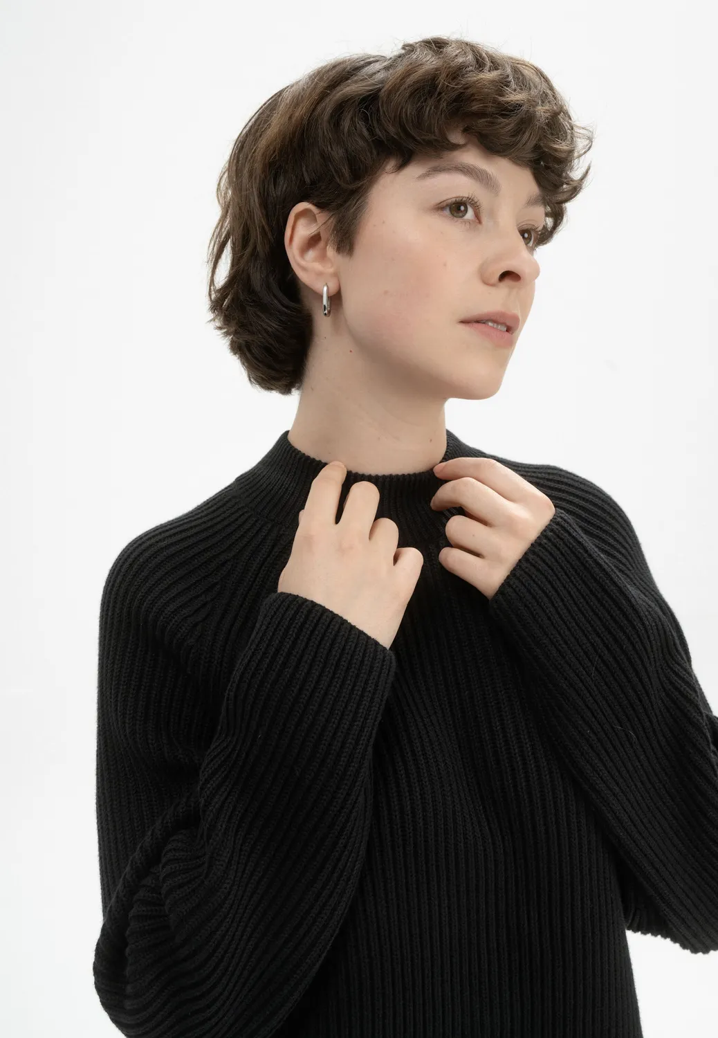 MELA ANALAH Rippstrick Stehkragenpullover navy Bio-Baumwolle