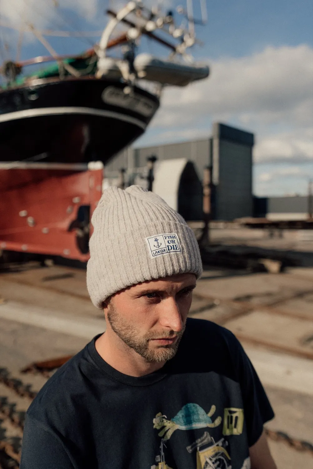 LAKOR Fish or Die Beanie sand Wolle Onesize