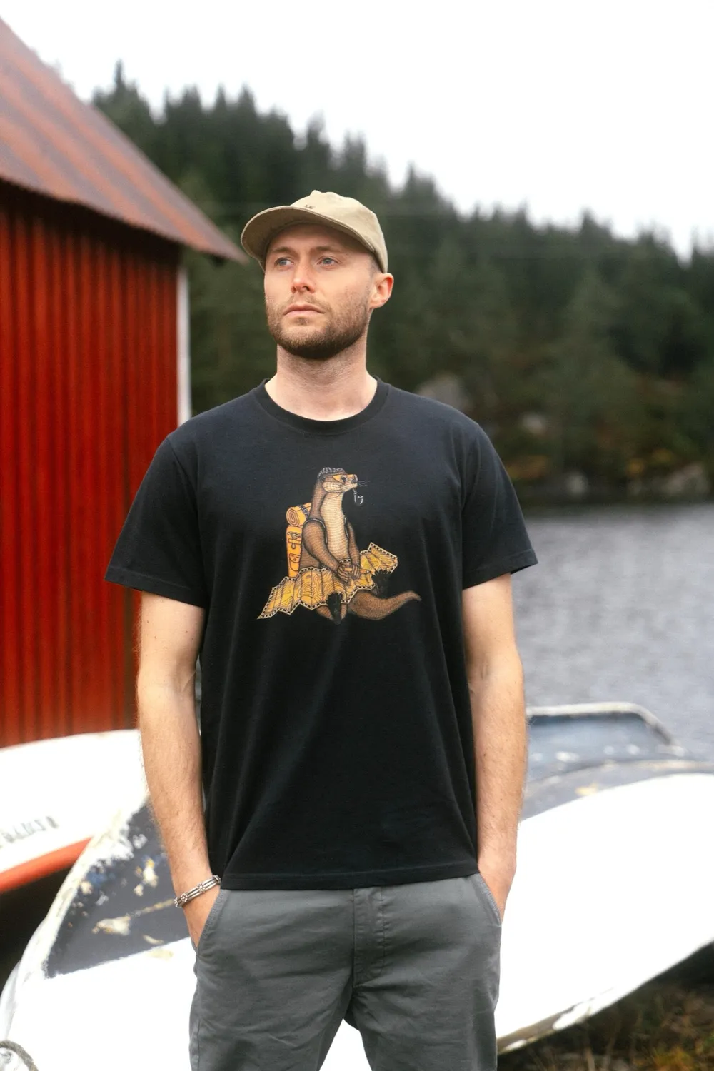 LAKOR The Otter Way T-Shirt Moonless Night Bio-Baumwolle