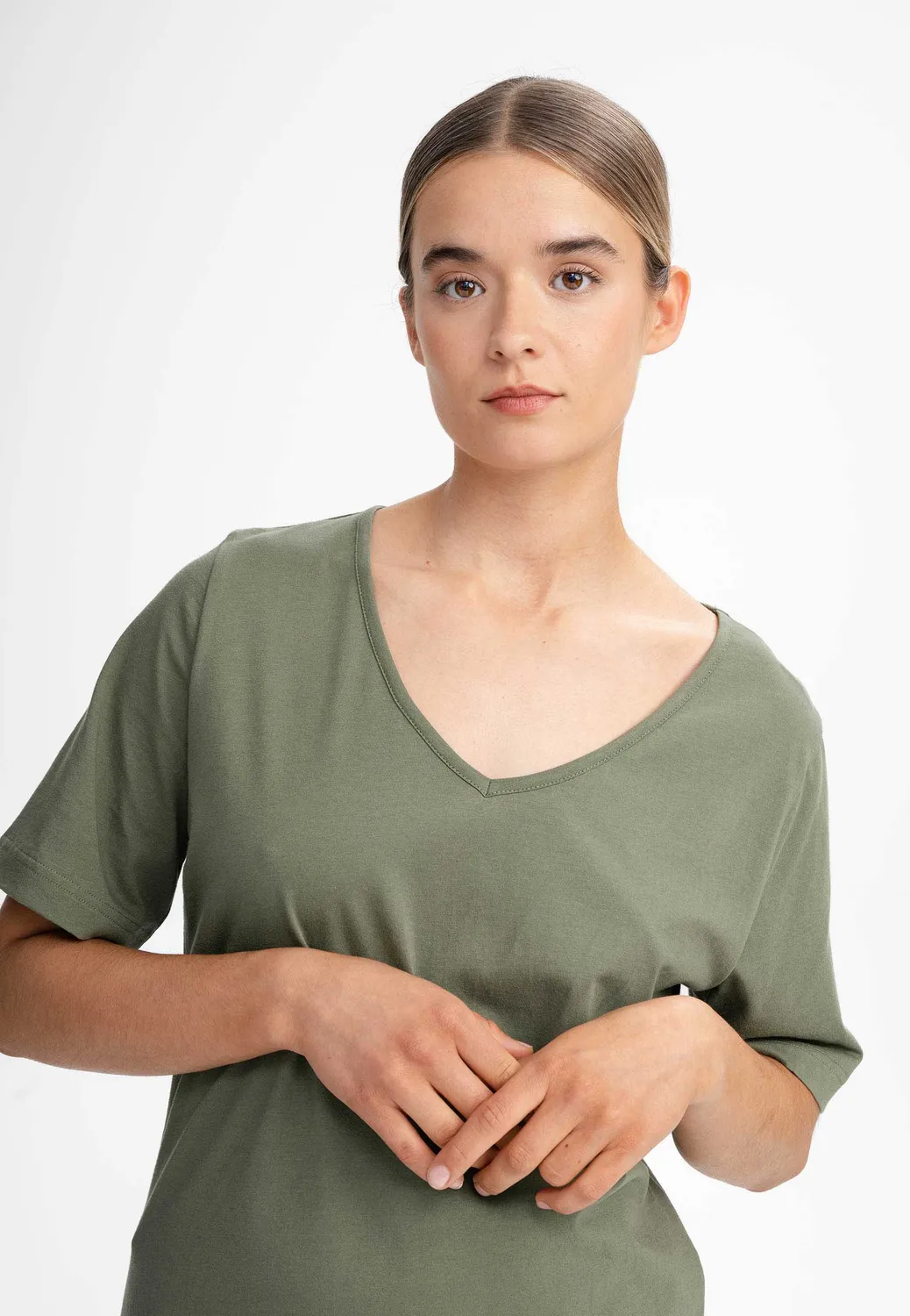 MELA JANITRA V-Neck Kleid schwarz Fairtrade Bio-Baumwolle