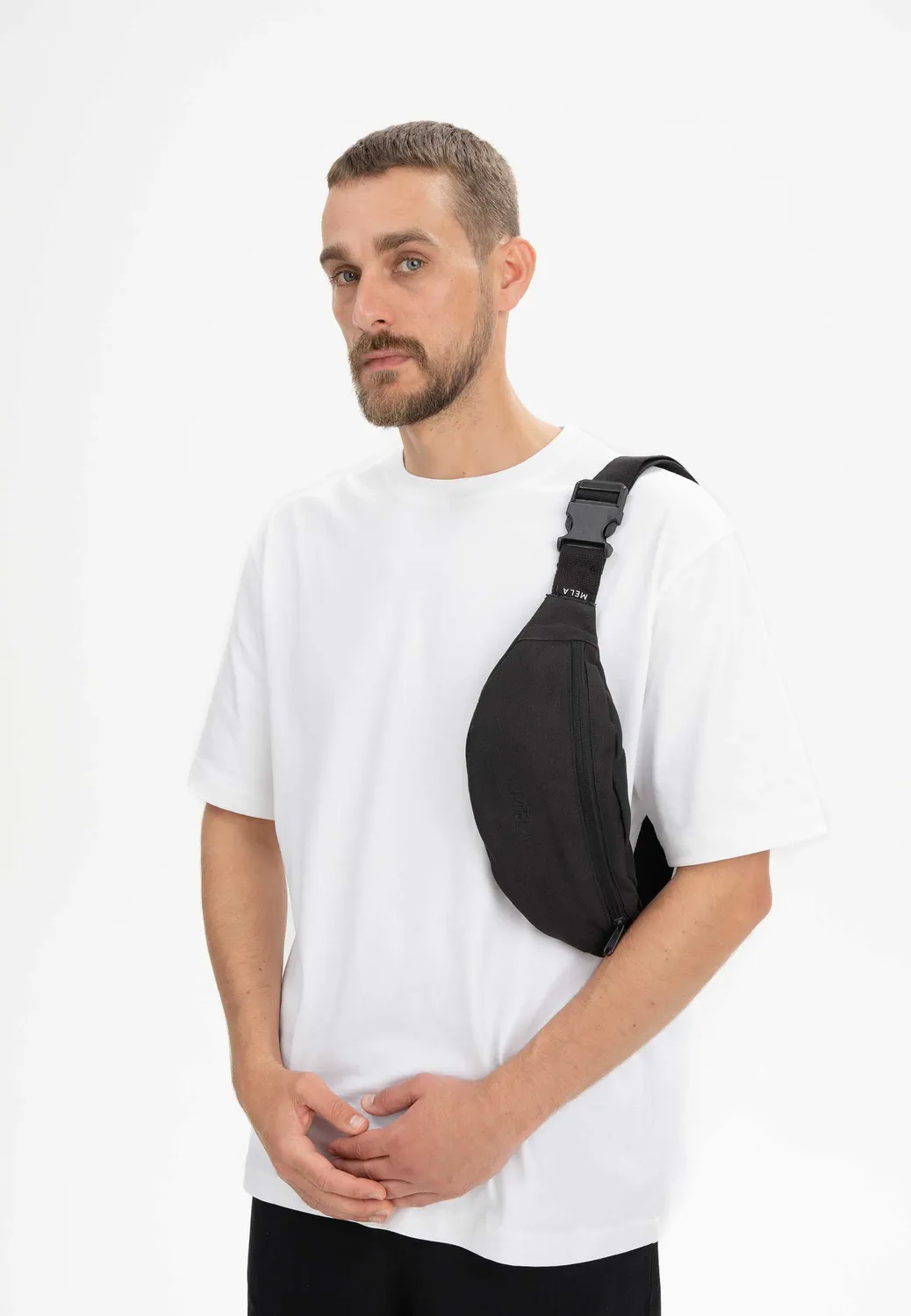 MELA Hip Bag Bauchtasche all black Canvas