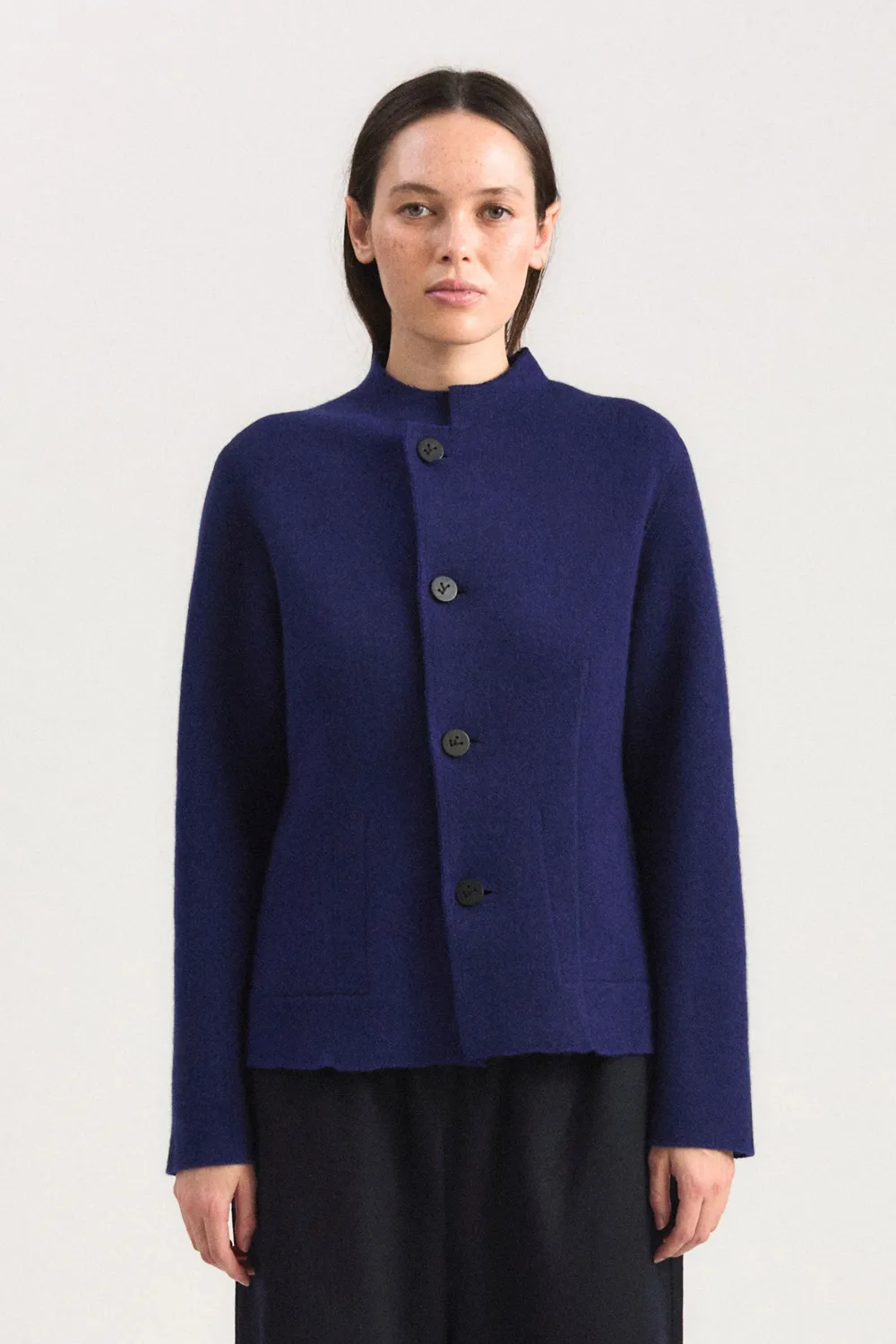 Oyuna Niaza Jacke Ink Ocean wendbar