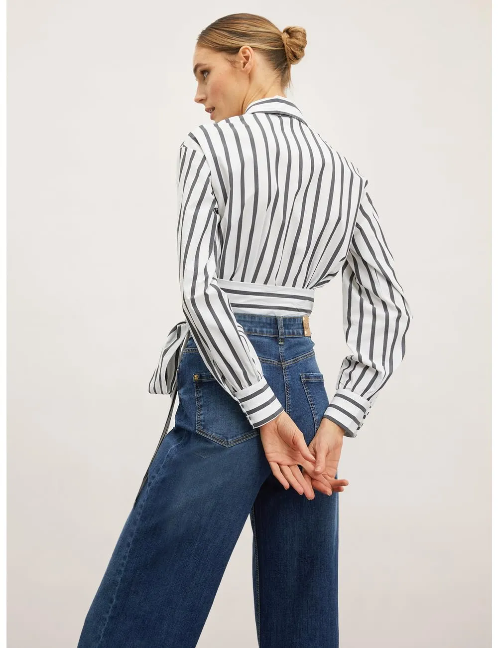 Motivi Gestreifte Cropped-Hemdbluse mit Gürtel