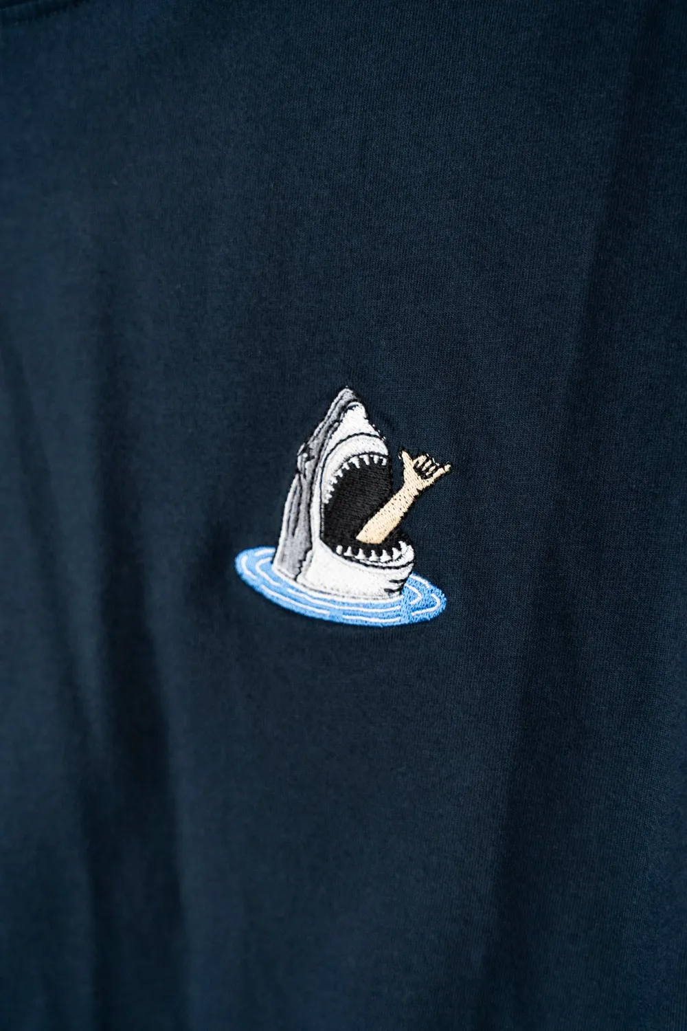 LAKOR Mini Shark Shaka T-Shirt Blueberry