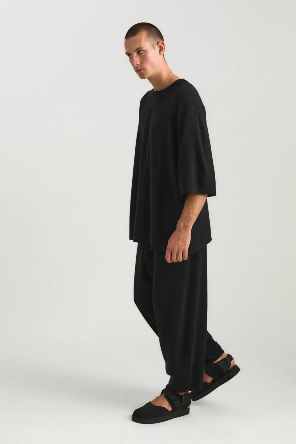 Oyuna Nomad Hose Schwarz Herren locker