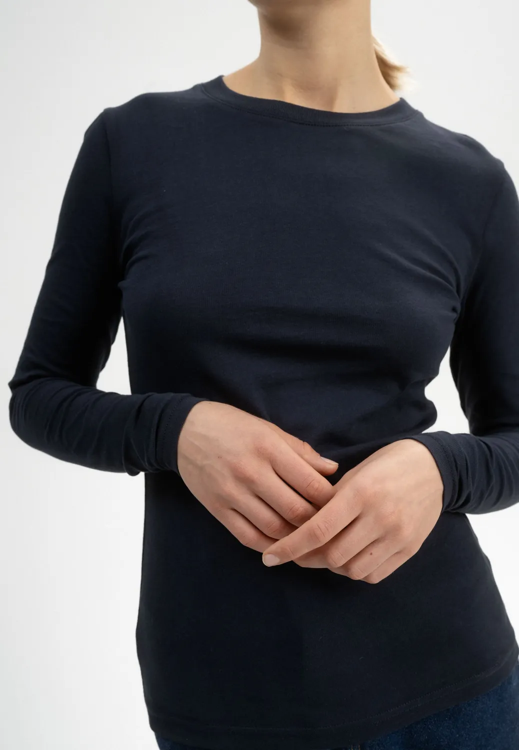 MELA DHIVYA Langarmshirt schwarz M Bio-Baumwolle