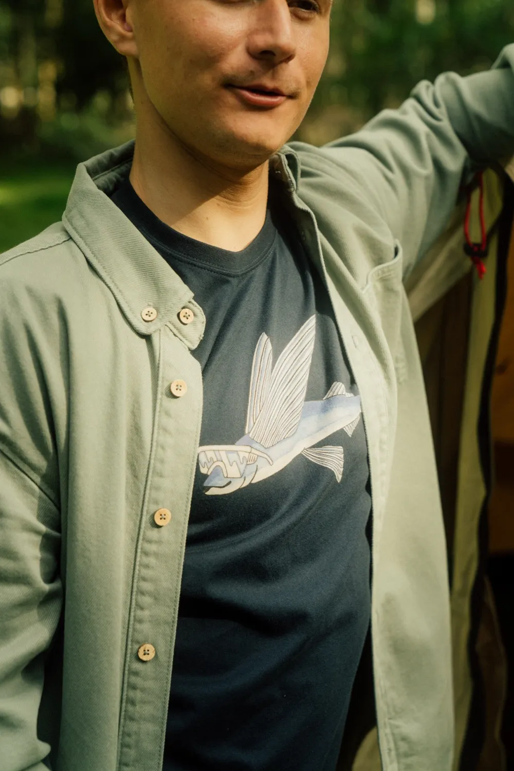 LAKOR Fly Fish T-Shirt Blueberry Bio-Baumwolle