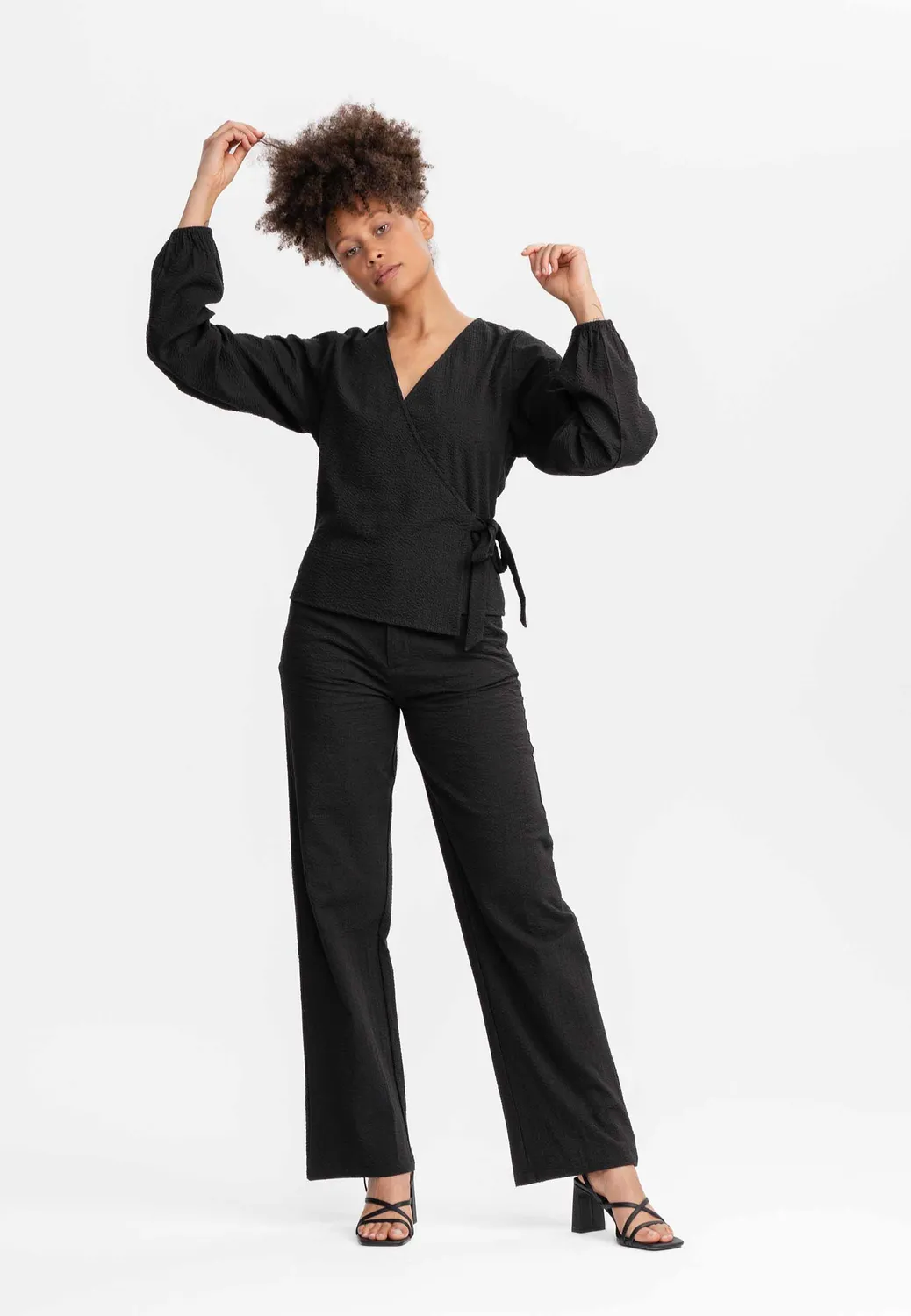 MELA LILAM Wickelbluse schwarz schwarz atmungsaktiv Baumwolle