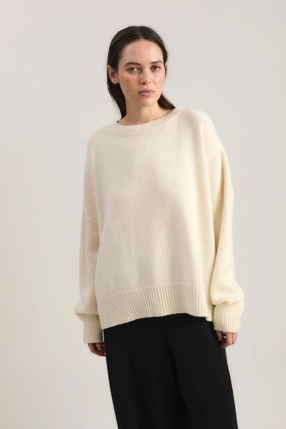 Oyuna Aila Sweater Pullover Ivory Oversize