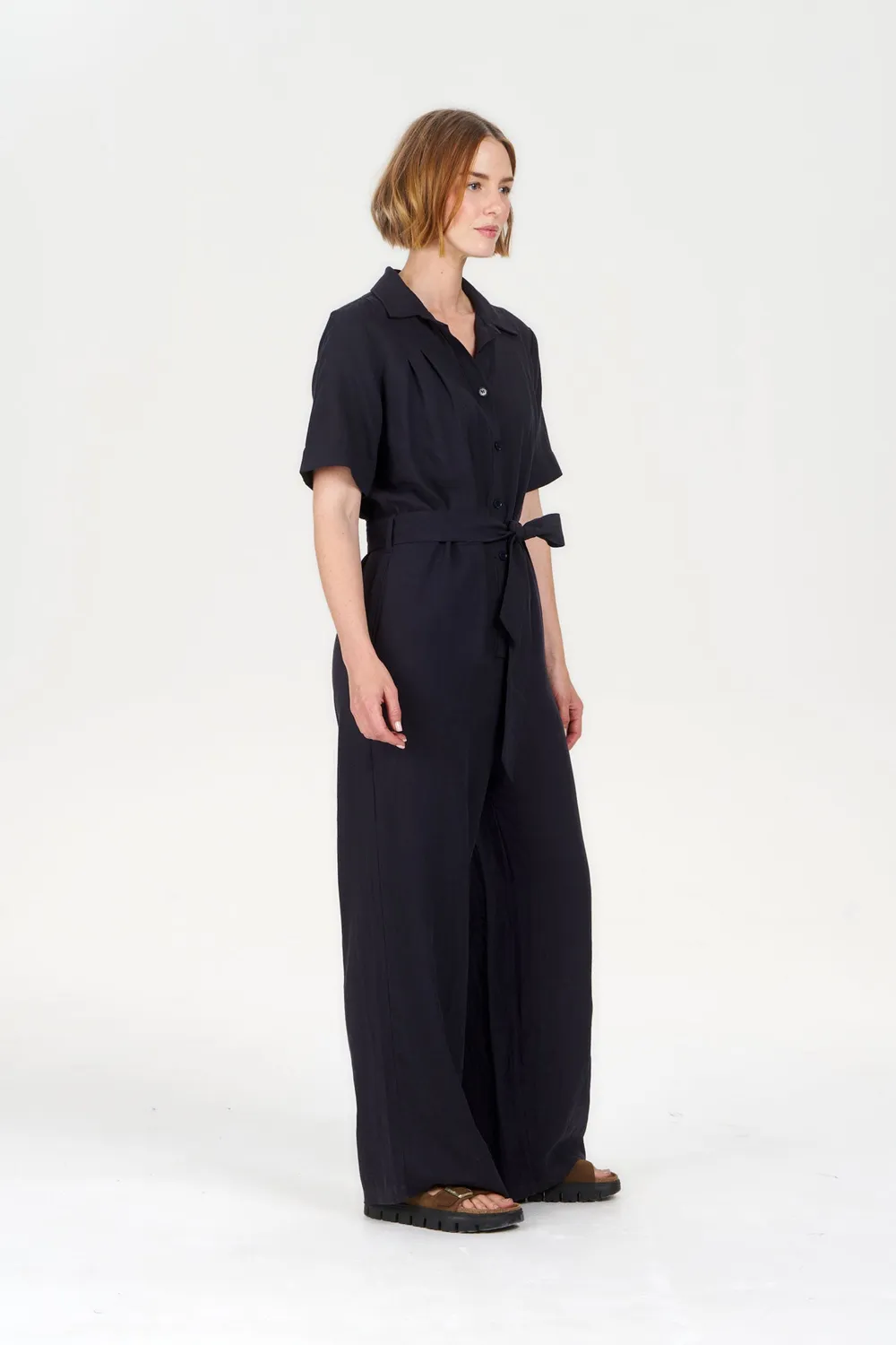 Komodo Amarie Jumpsuit Navy Tencel-Leinen