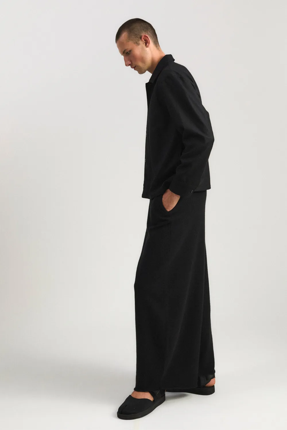 Oyuna Taru Hemdjacke Nero aus Kaschmir