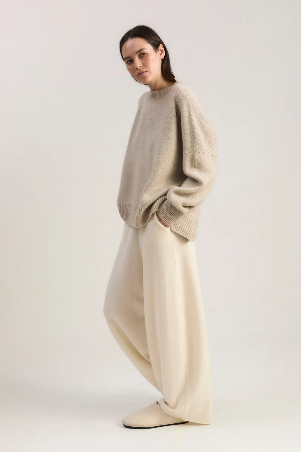 Oyuna Aila Pullover Feather Oversize