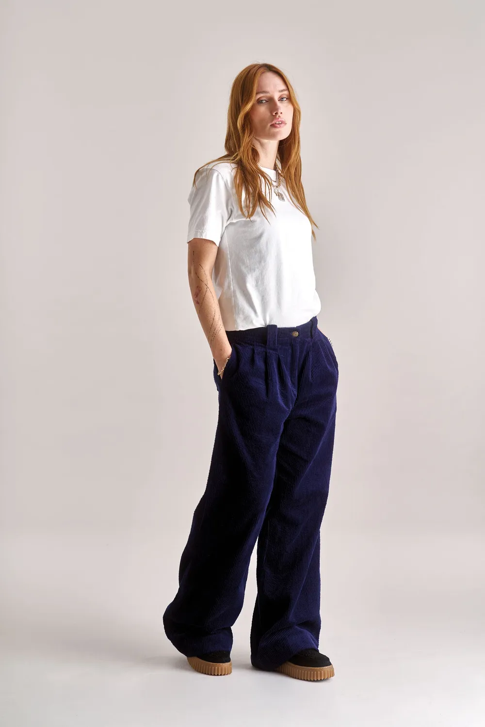 KOMODO LOLA LILLY Cordhose Navy Bio-Baumwolle