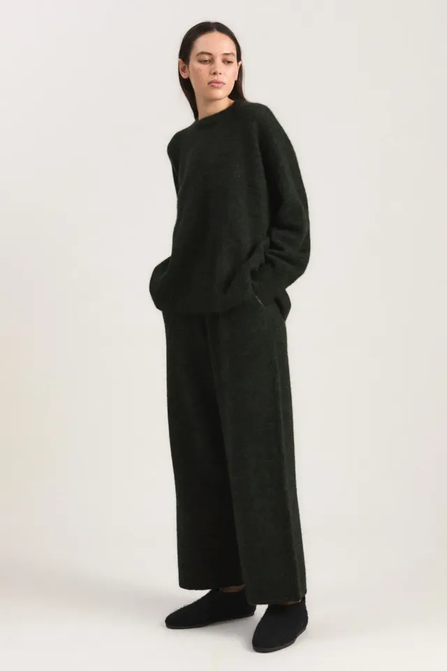 Oyuna Sym Hose Pine Jet Damen cropped